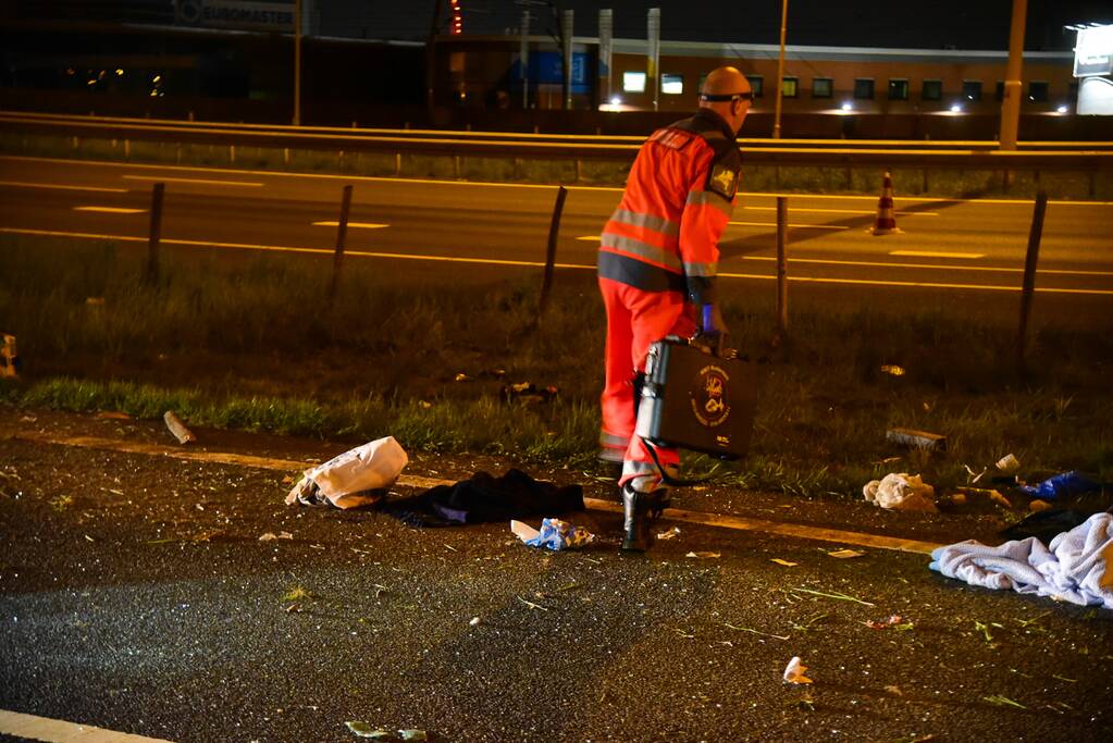 Twee gewonden achtergelaten na ernstig ongeval