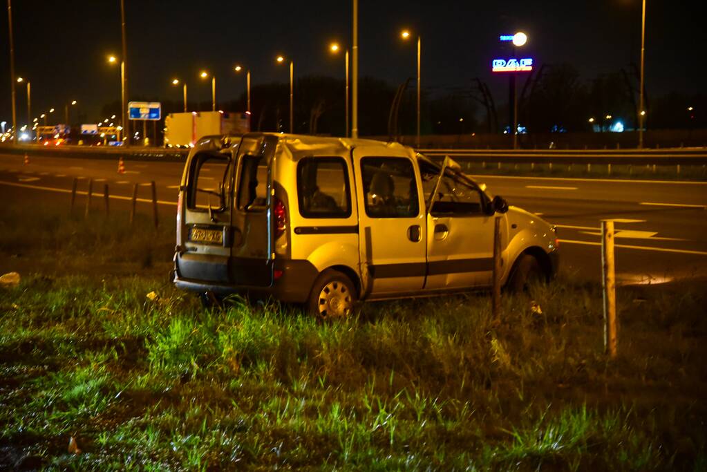 Twee gewonden achtergelaten na ernstig ongeval