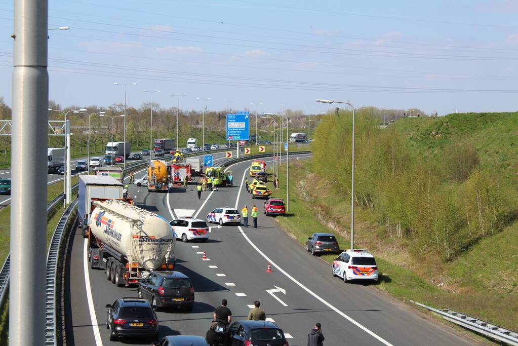 Zeer ernstig verkeersongeval op snelweg
