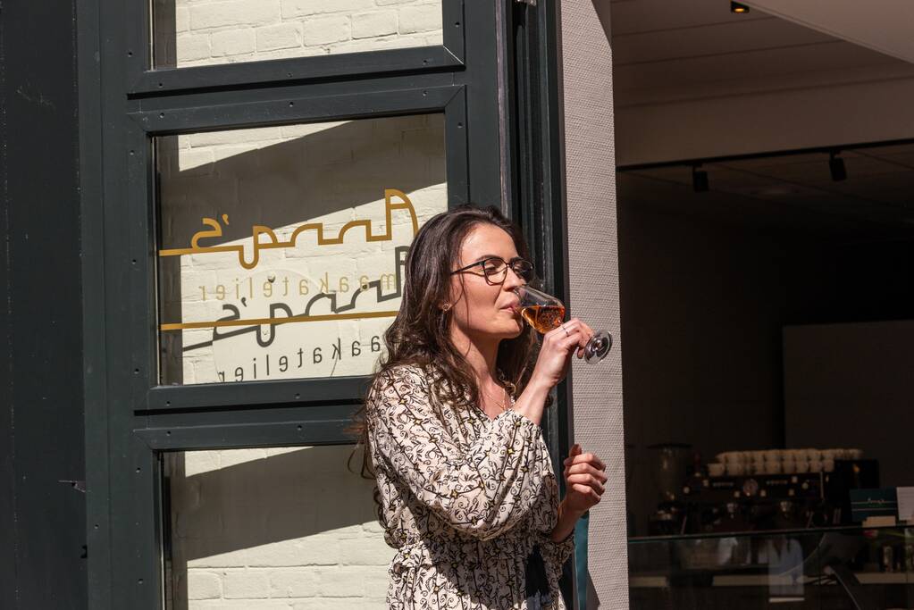 Anna's Smaakatelier van Heel Holland Bakt-winnares Anna Yilmaz officieel geopend