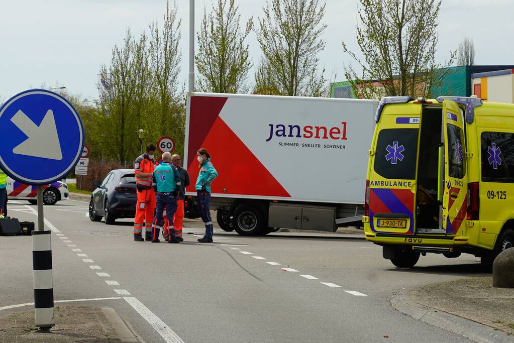 Motorrijdster (44) overleden bij verkeersongeval