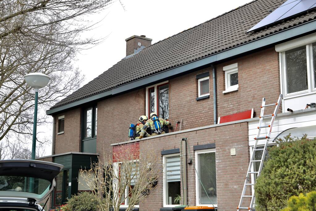 Brand op dak tijdens werkzaamheden
