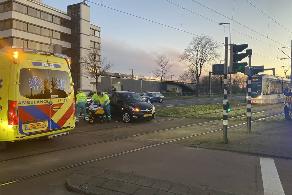 Tramverkeer tijdelijk plat door incident naast spoor