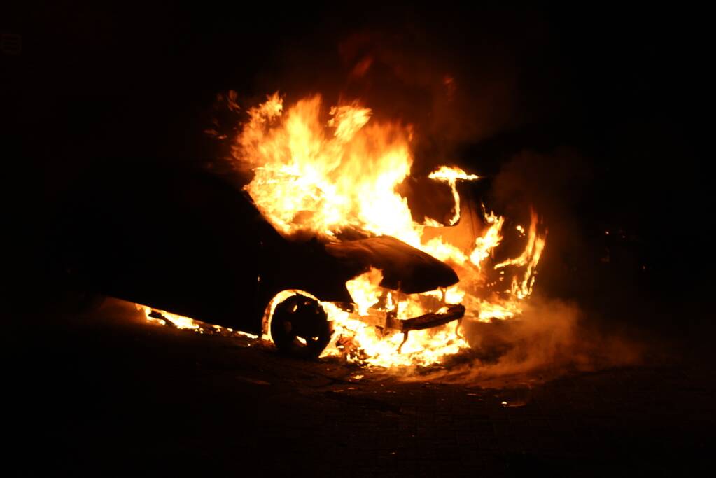 Gewonde bij brand in meerdere voertuigen