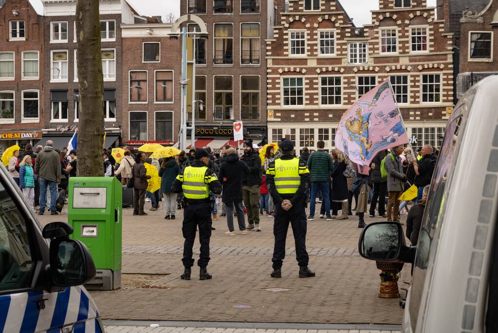 Museumplein gesloten, koffiedrinken verplaatst