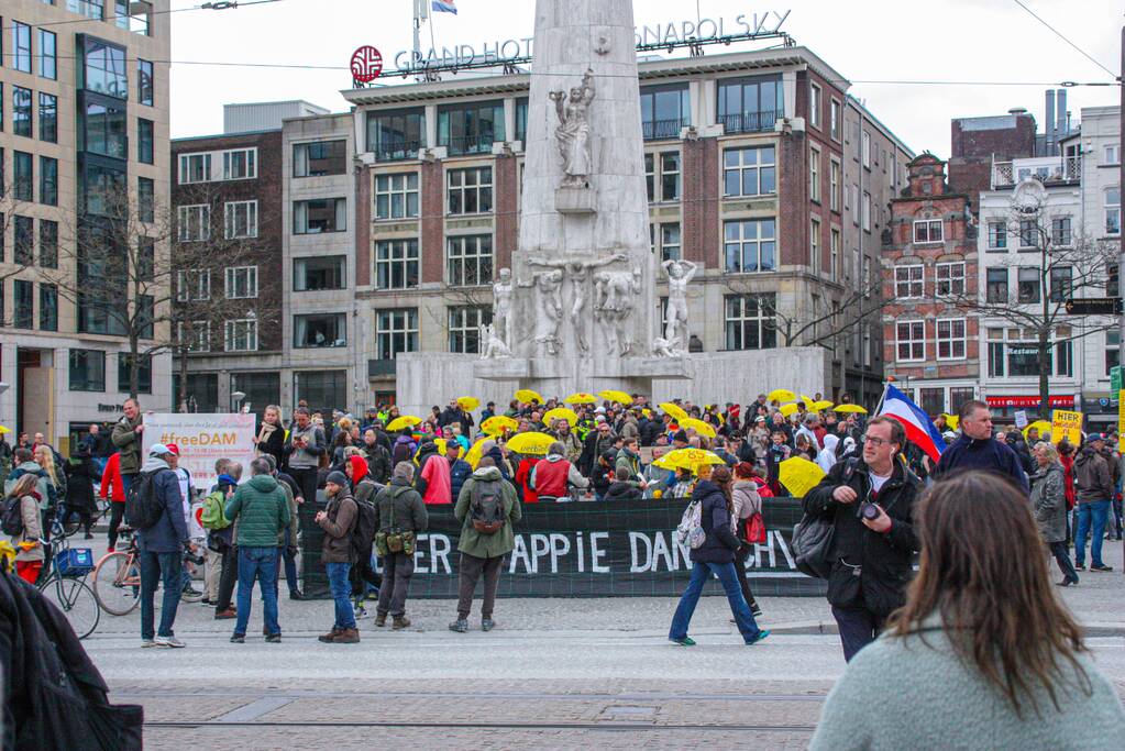 Museumplein gesloten, koffiedrinken verplaatst