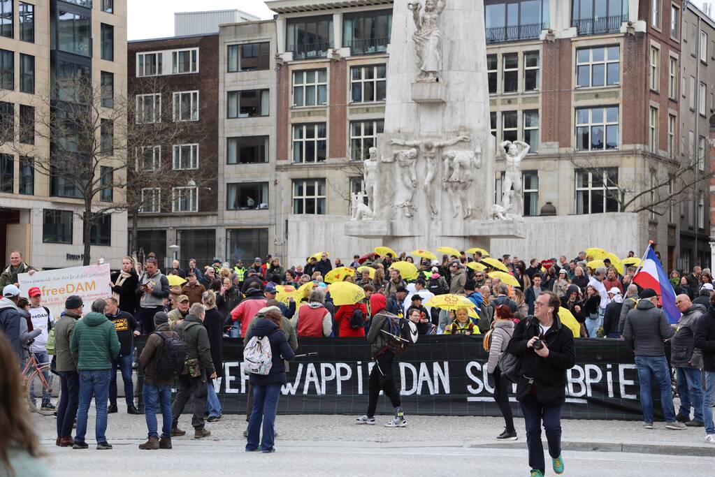Museumplein gesloten, koffiedrinken verplaatst