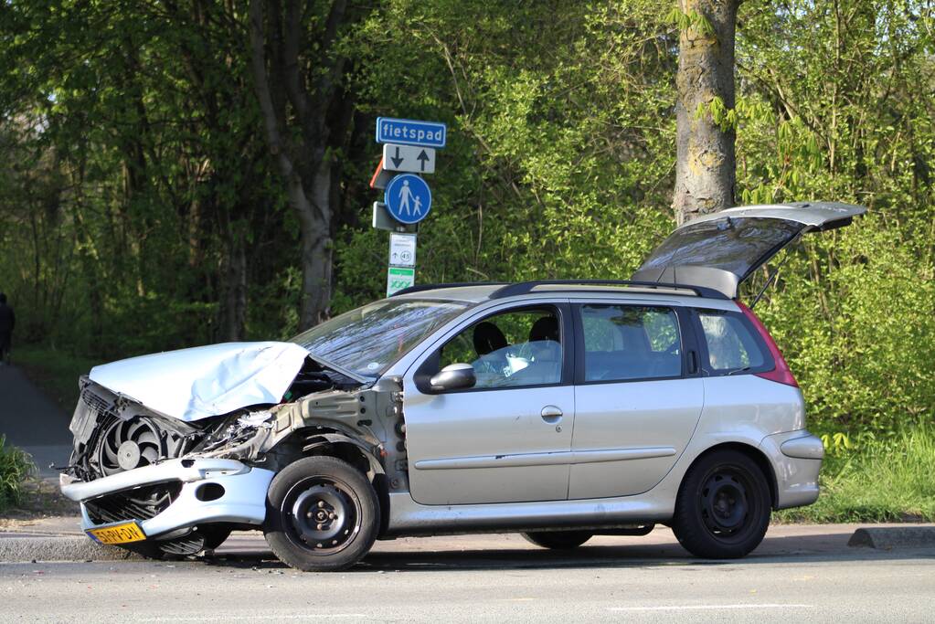 Flinke schade bij kop-staartbotsing