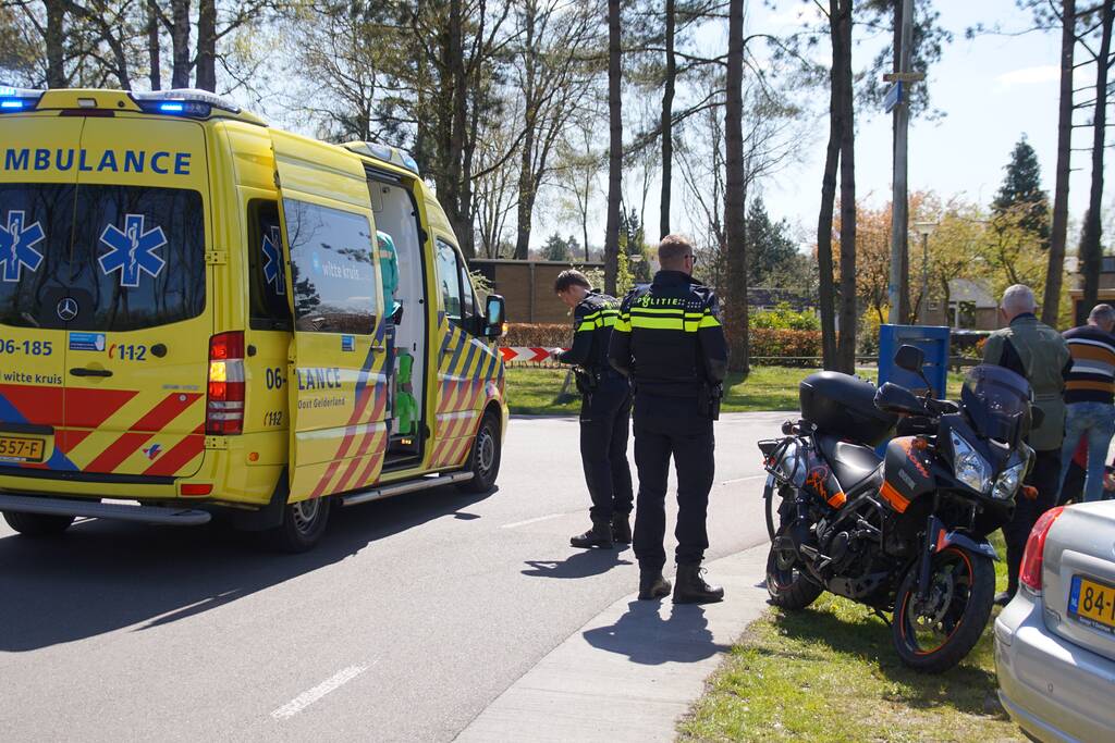 Fietser gewond bij botsing met motor