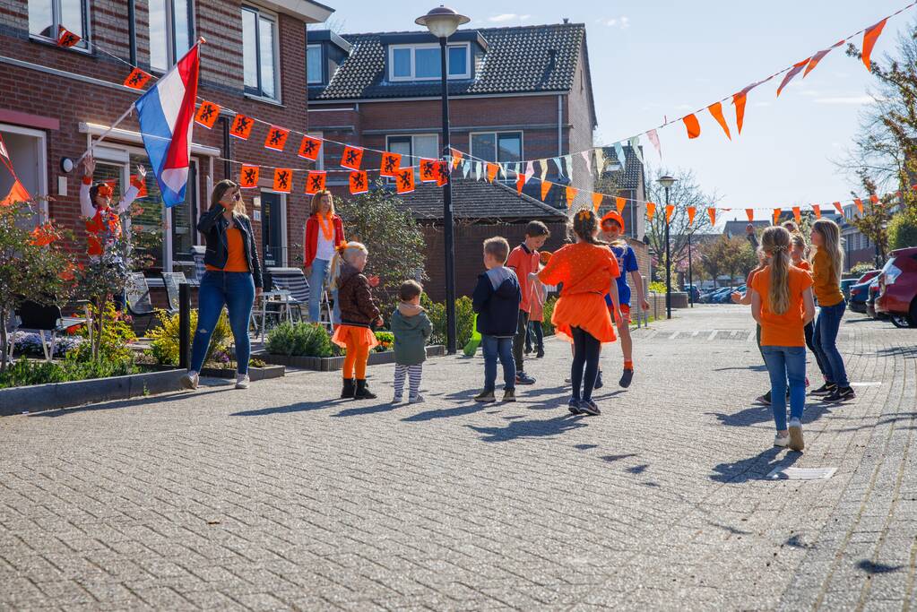 Koningsdag feestelijk gevierd