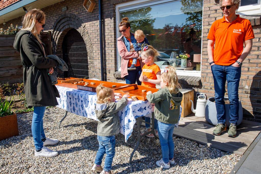 Koningsdag feestelijk gevierd