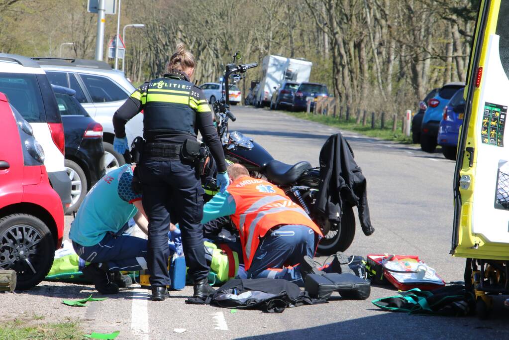 Motorrijder gewond na ongeval met personenauto