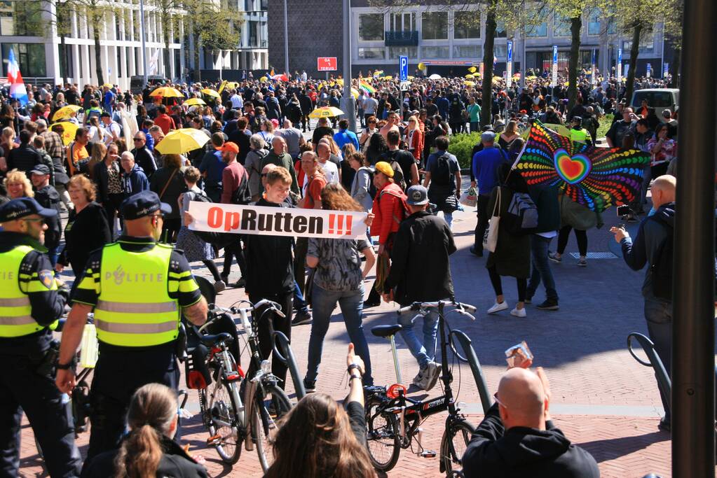 Drukte bij demonstratie in binnenstad