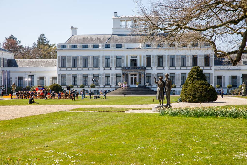 Tijd voor Max-uitzending vanaf Paleis Soestdijk trekt veel bekijks