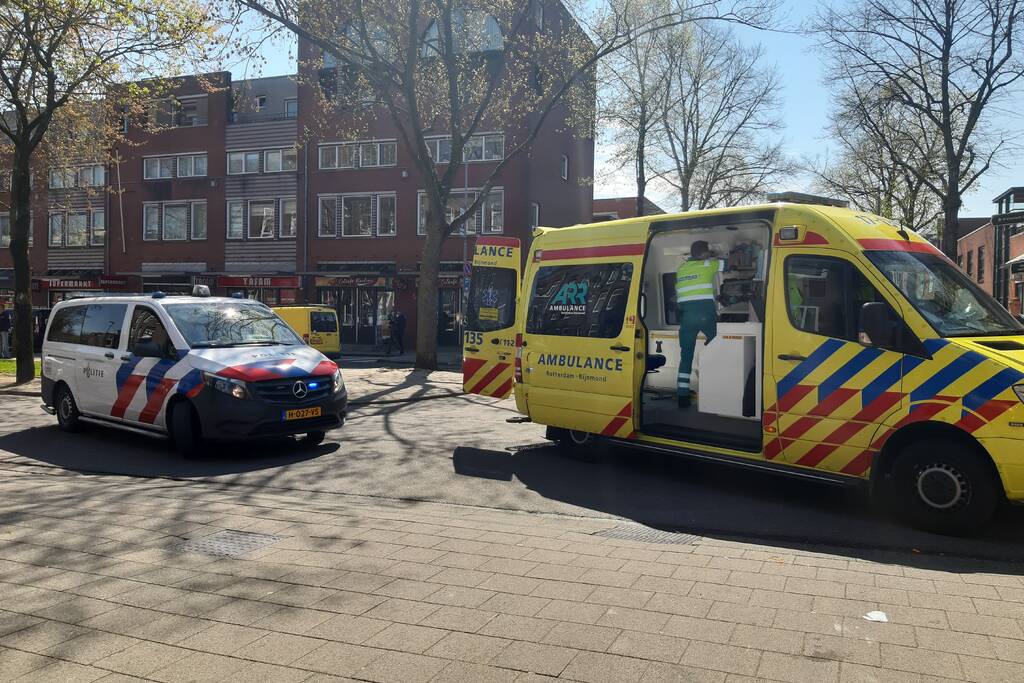 Wandelaar aangereden door personenauto