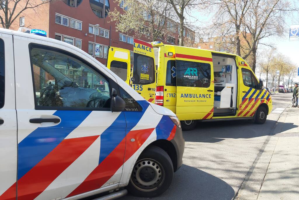 Wandelaar aangereden door personenauto