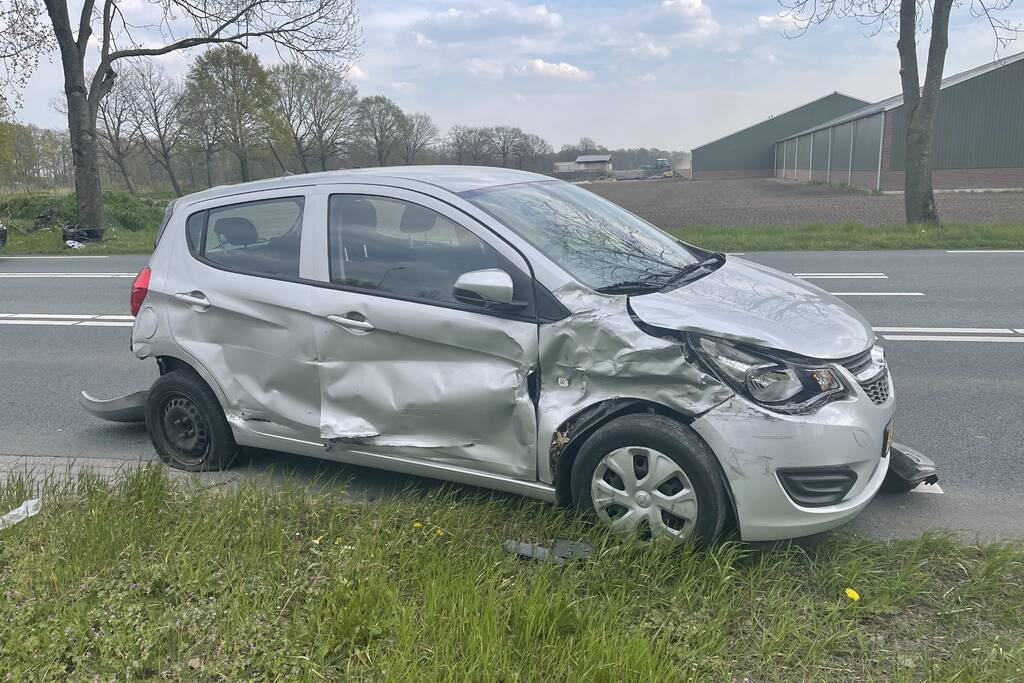 Veel schade bij ongeval Beek en Donk