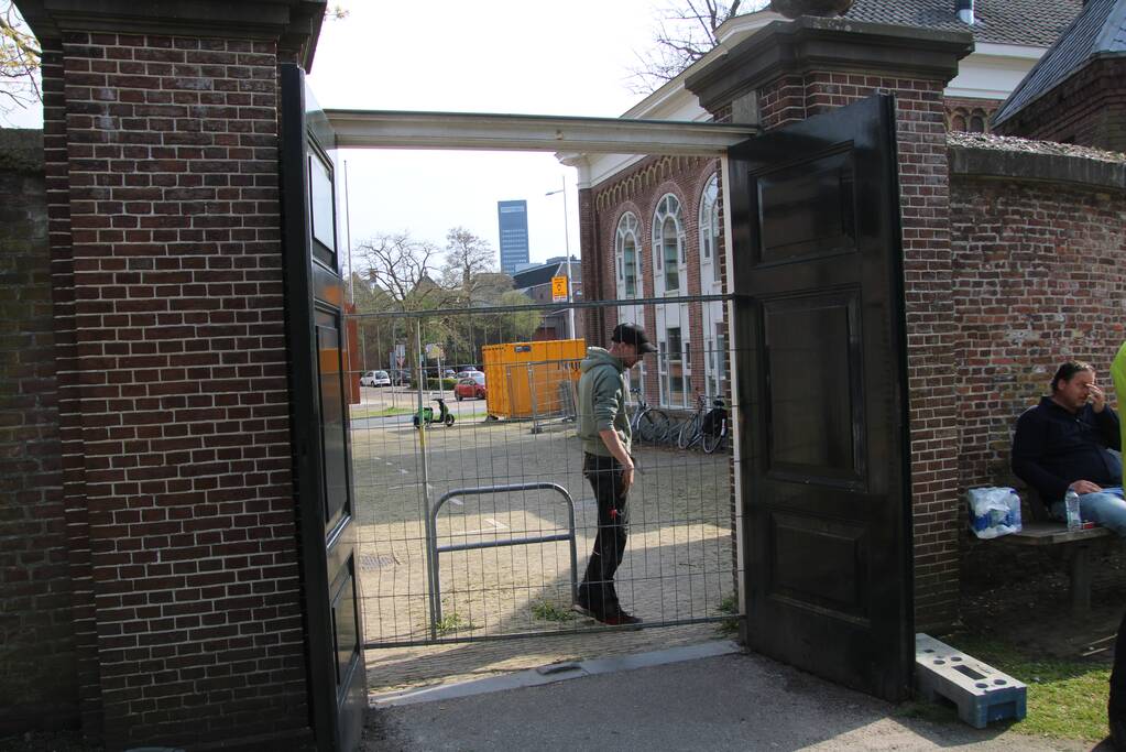 Gemeente plaats hekken bij Prinsentuin