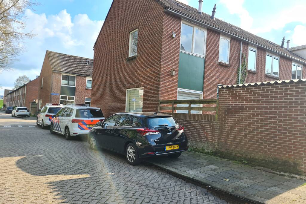 Overleden persoon aangetroffen in woning