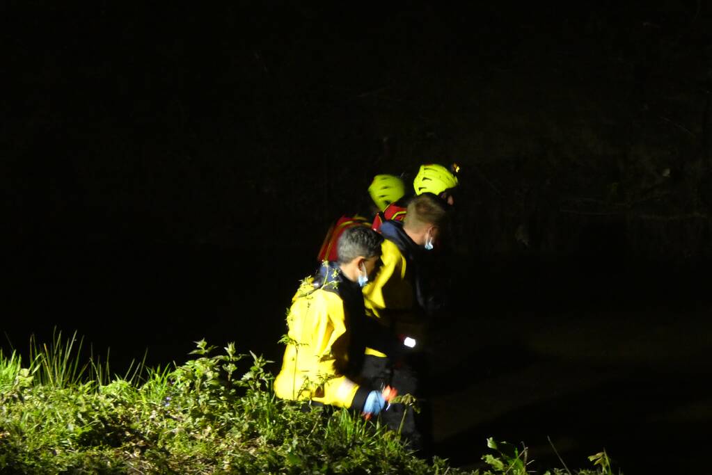 Zoekactie naar mogelijk persoon te water
