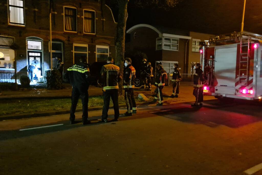 Onderzoek naar explosie bij voordeur