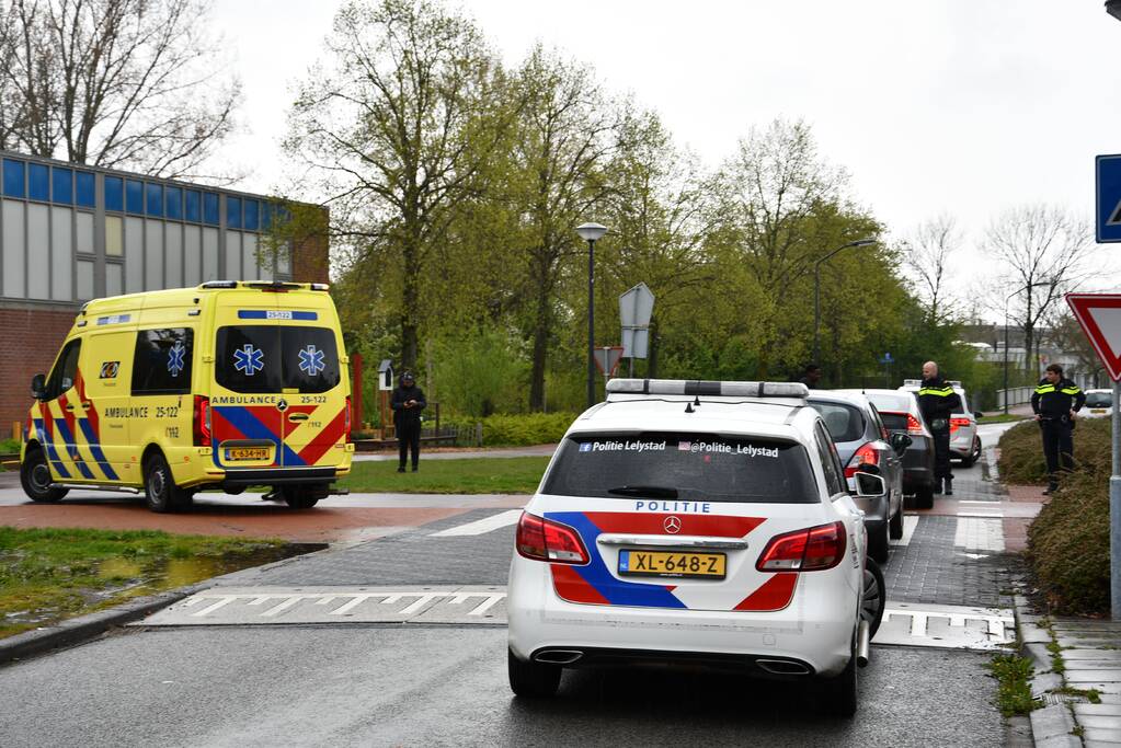 Fietsster aangereden door personenauto