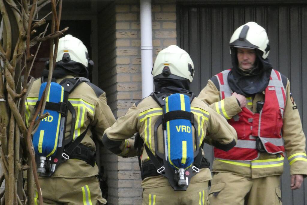 Brand in schoorsteen van woning