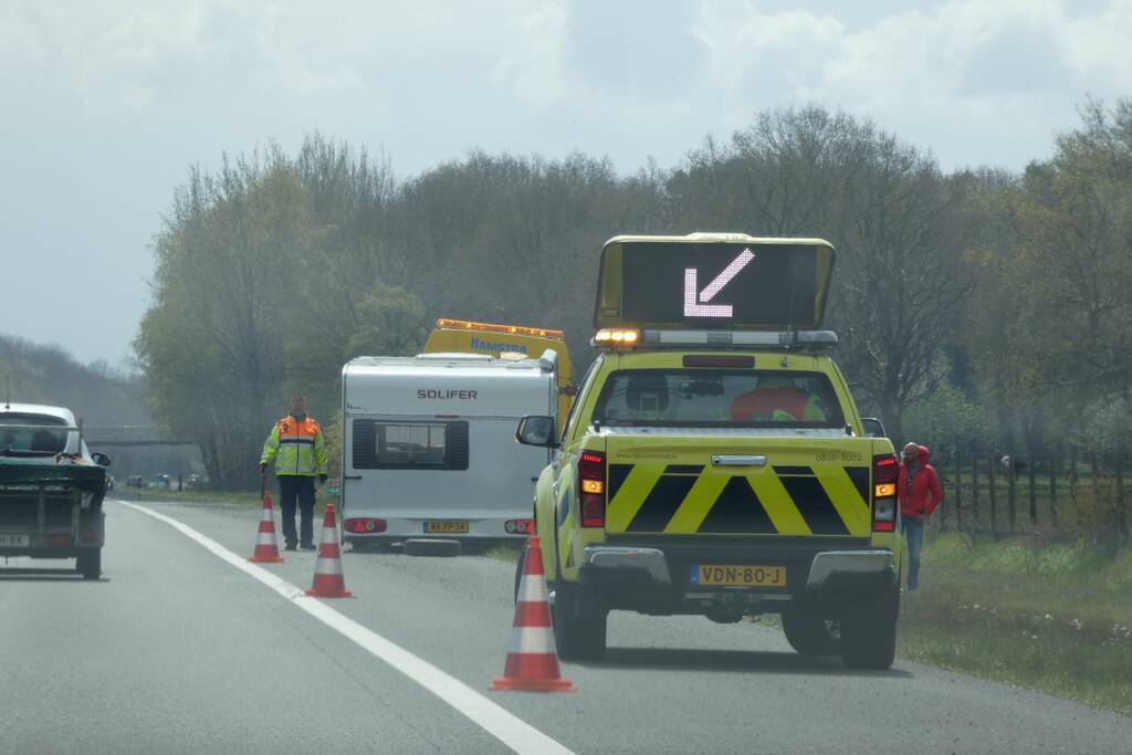 Caravan schiet los van voertuig