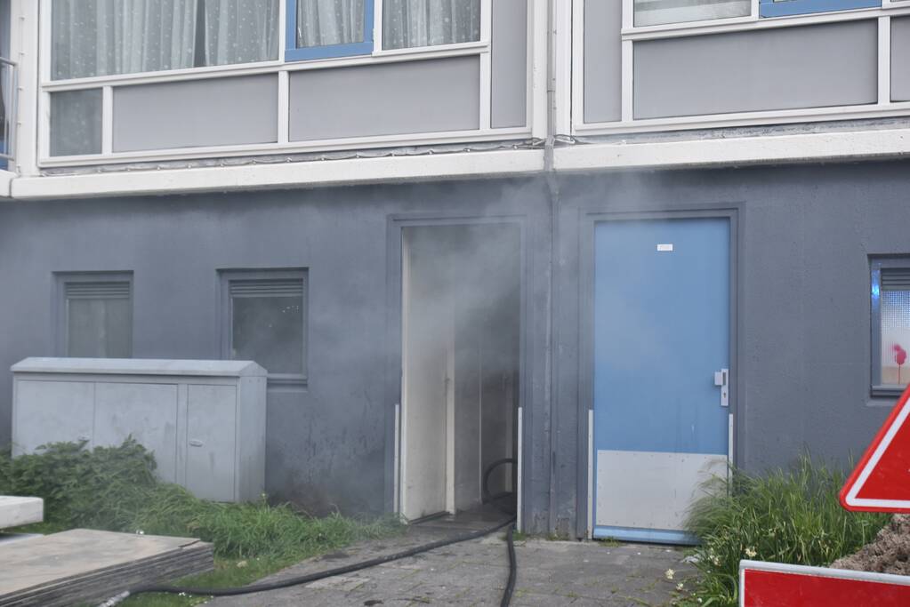 Veel rook bij brand in kelderbox