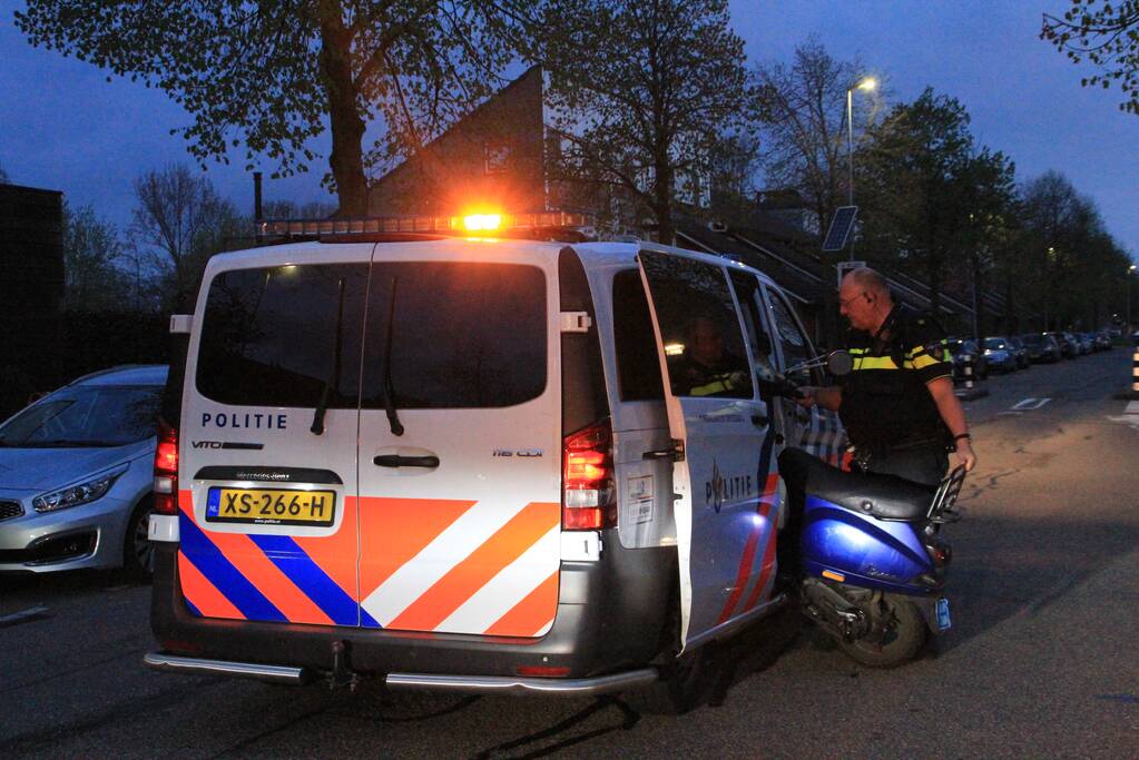 Scooterrijder gewond bij verkeersongeval