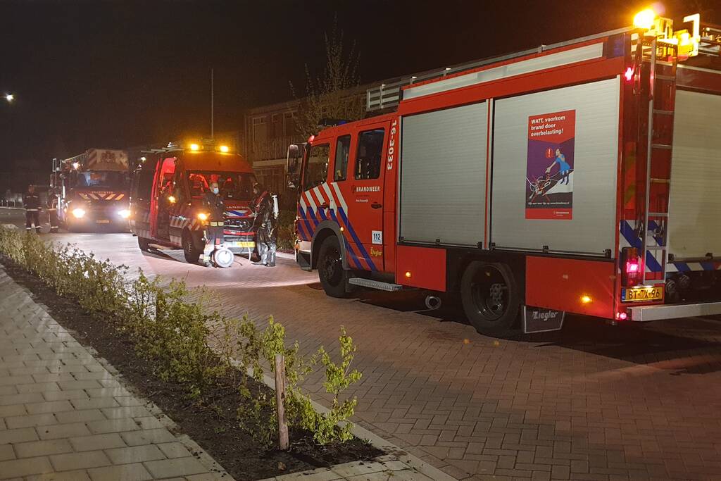 Dame uit water gehaald door brandweer