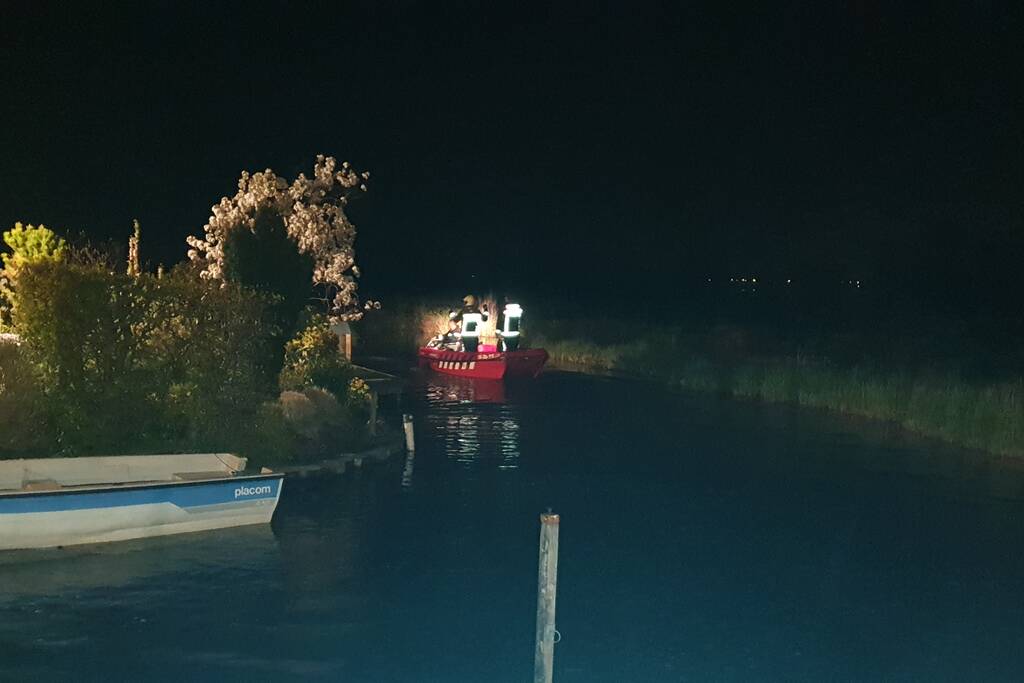 Dame uit water gehaald door brandweer