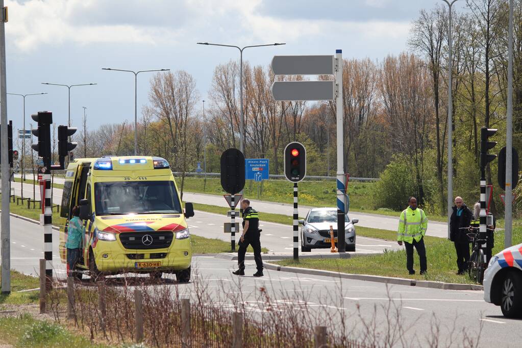 Ongeval tussen dienstvoertuig en fiets
