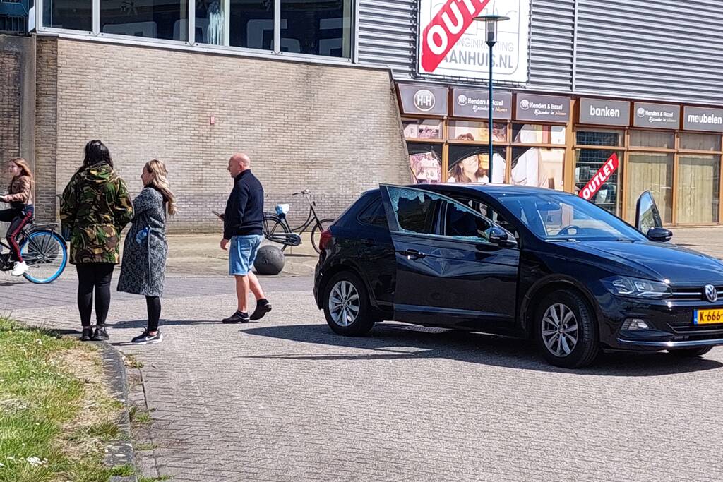 Scooterrijder gewond bij botsing met auto