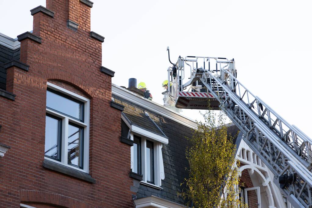 Schoorsteenbrand snel onder controle