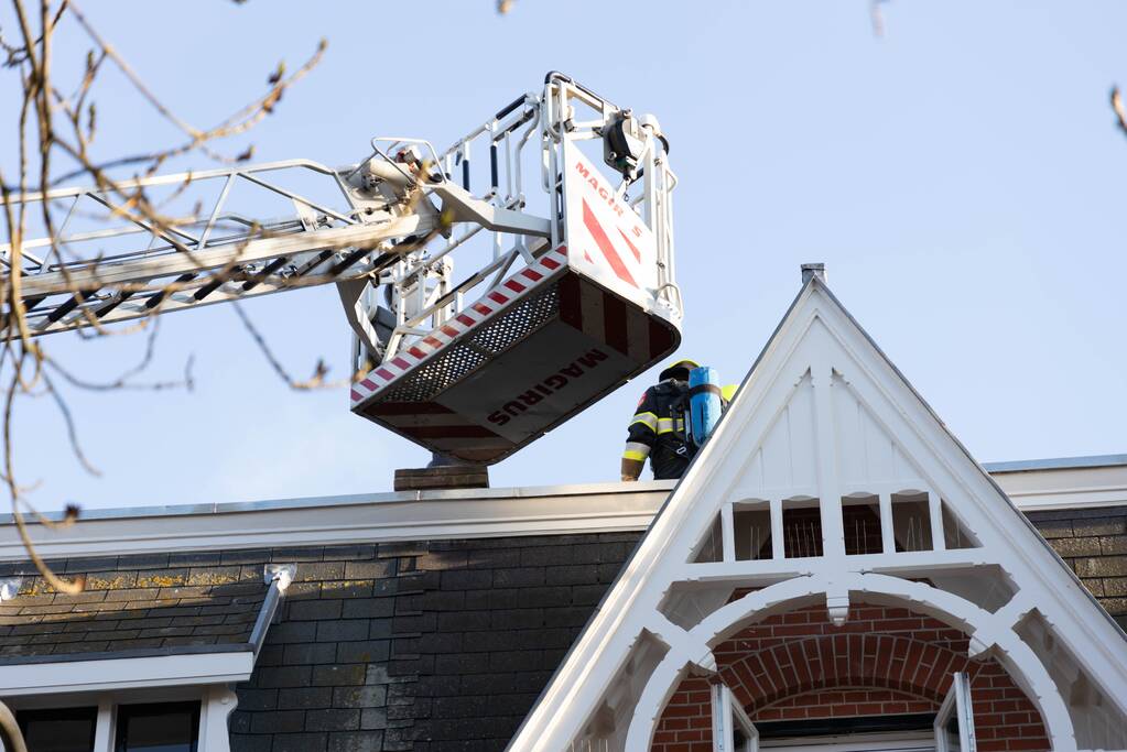 Schoorsteenbrand snel onder controle
