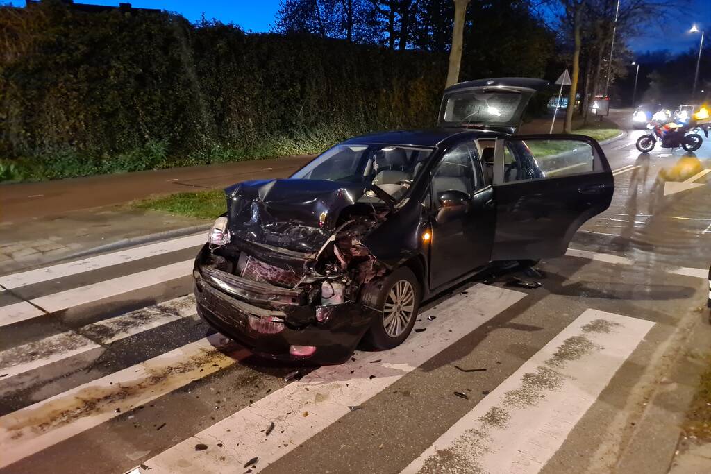 Veel schade bij kop-staartbotsing