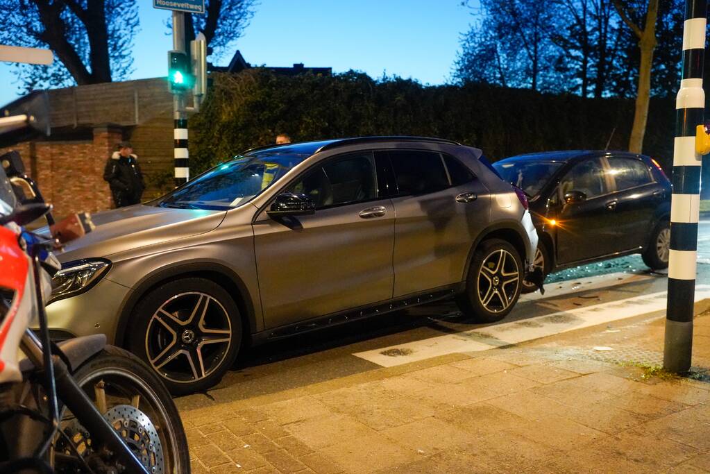 Veel schade bij kop-staartbotsing