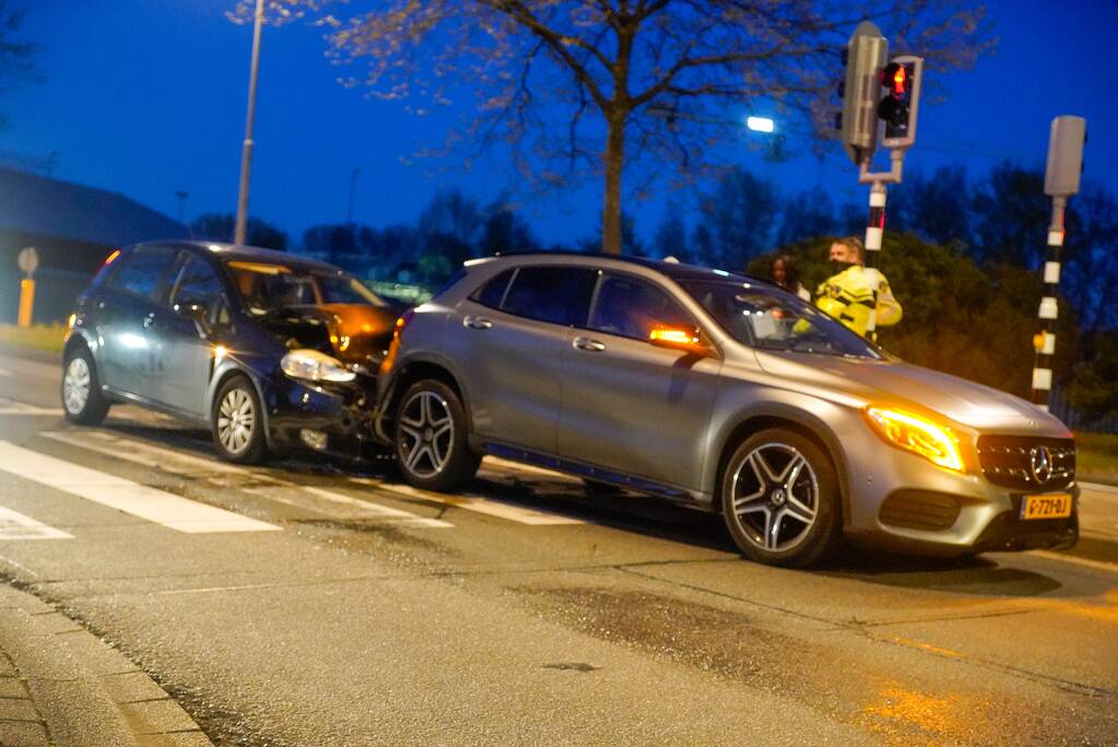 Veel schade bij kop-staartbotsing