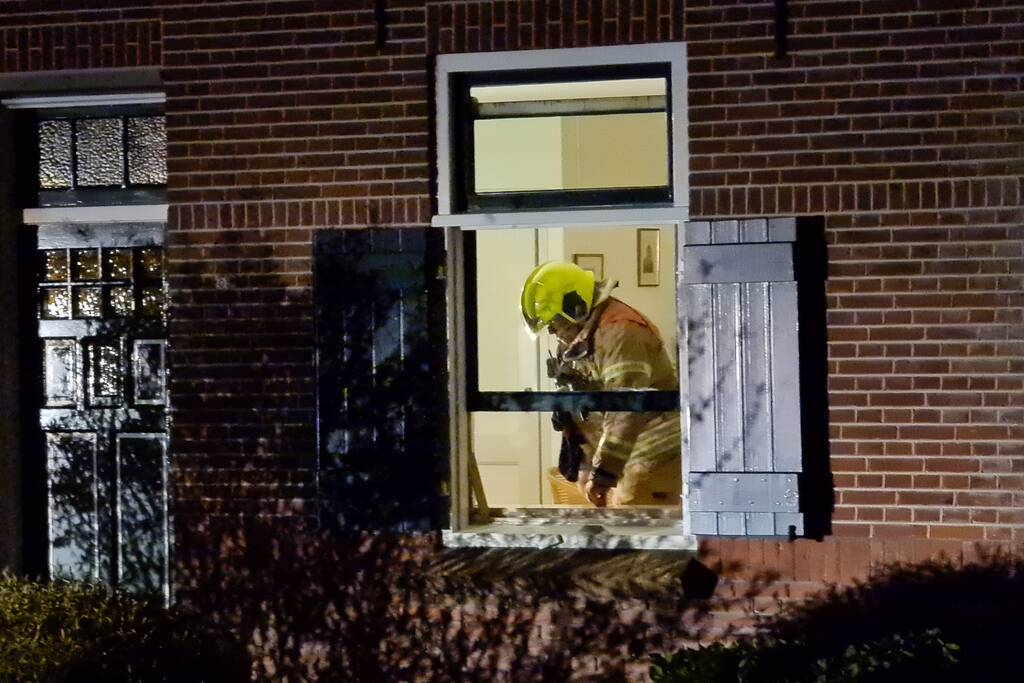 Schoorsteenbrand snel onder controle