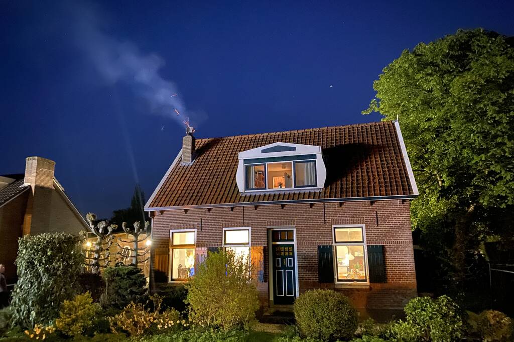 Schoorsteenbrand snel onder controle