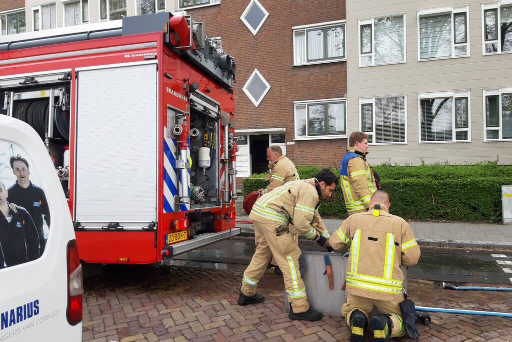 Brand in portiekflat snel geblust