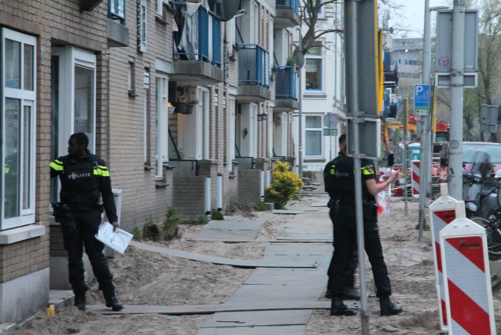 Politie doet onderzoek naar overval op woning