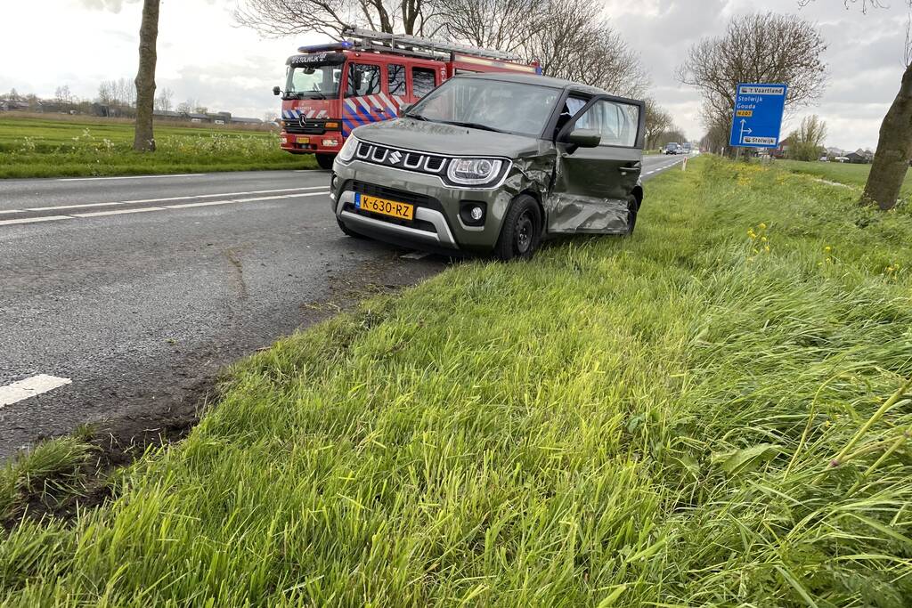 Ravage bij ongeval tussen meerdere voertuigen