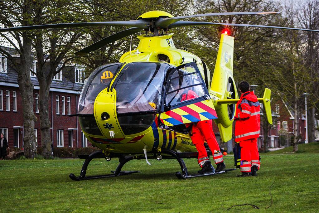 Traumahelikopter ingezet bij incident in woning