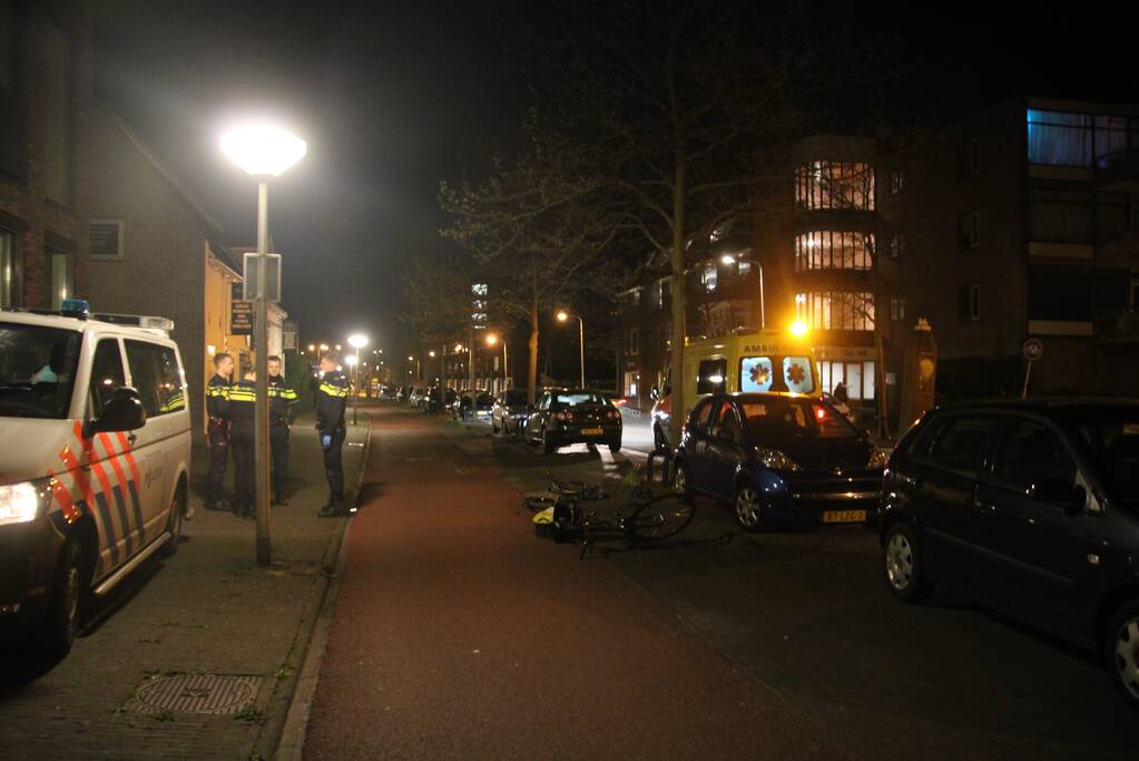 Twee fietsers met elkaar in botsing