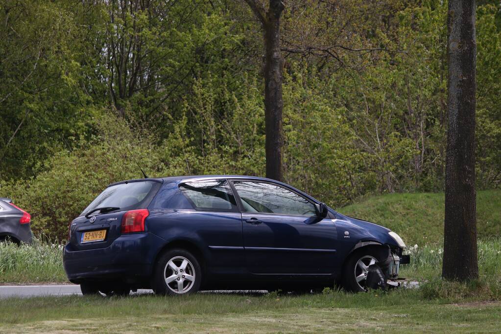 Flinke schade bij ongeval op kruising