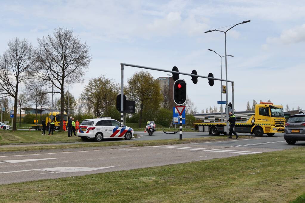 Flinke schade bij ongeval op kruising