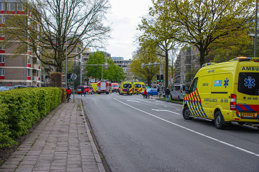 Meerdere voertuigen betrokken bij botsing op kruising in Schuilenburg