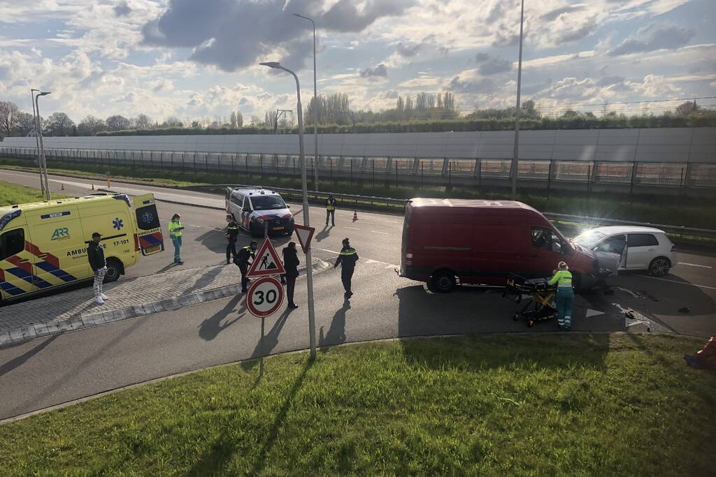 Gewonden bij ongeval met bestelbus